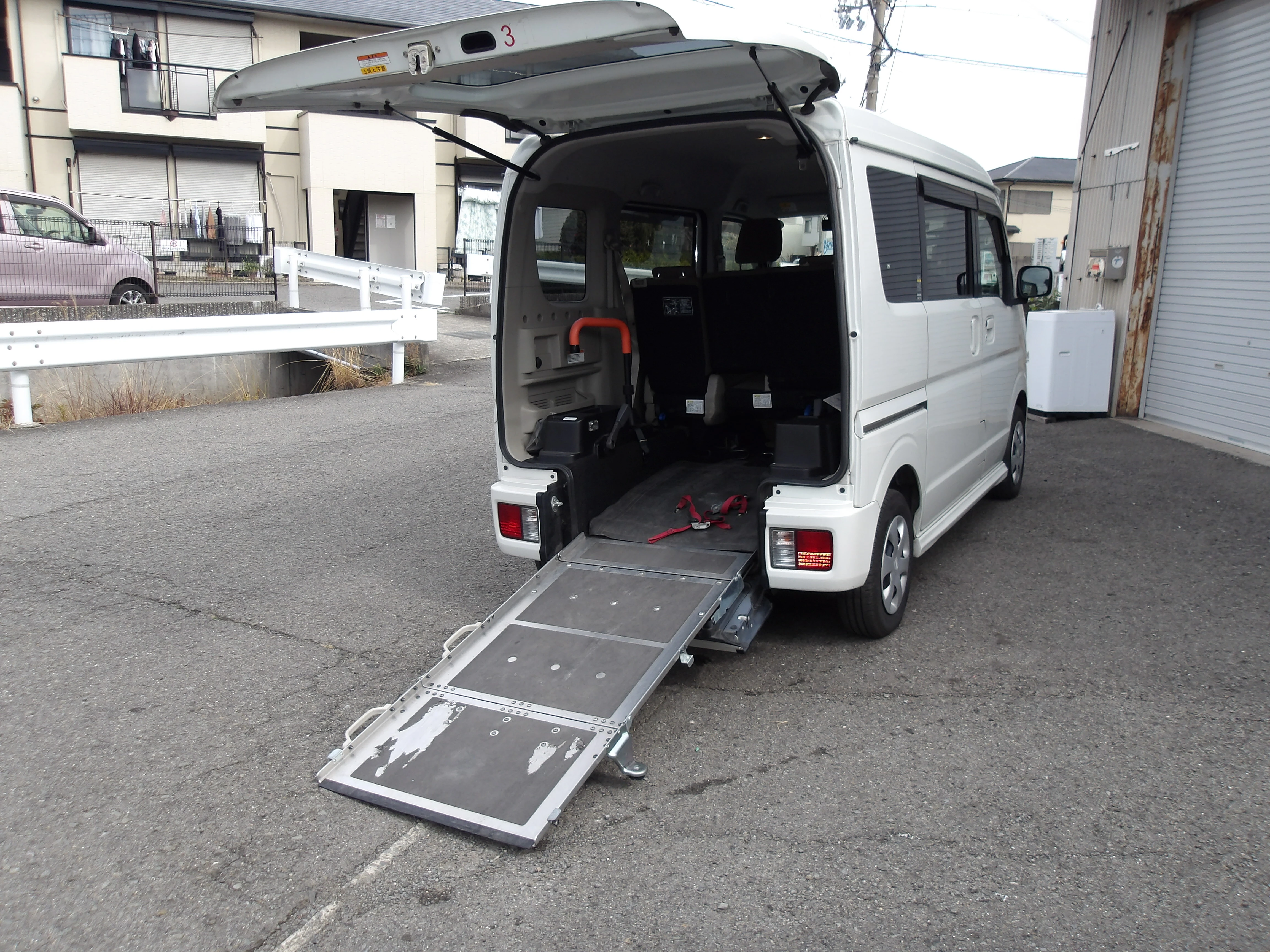 あなたの大切な人を支える、身近な福祉車両レンタル。